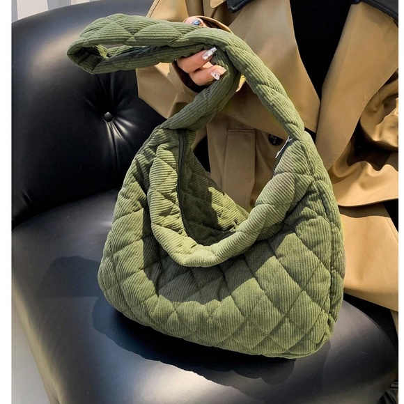 Luxe Quilted Puffer Messenger Shoulder Crossbody Travel Bag - Picture 11 of 14